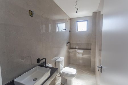 Casa à venda com 155m², 4 quartos e 2 vagasBanheiro Social 2