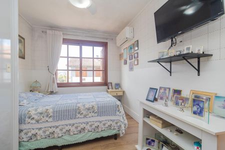 Casa de condomínio à venda com 279m², 3 quartos e 3 vagasQuarto 2