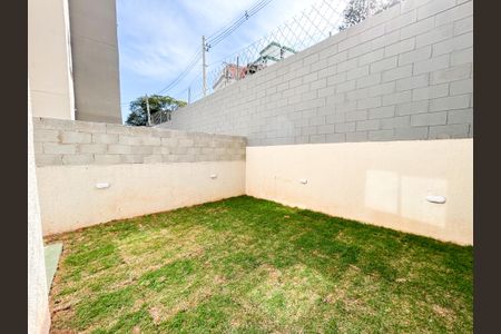 Apartamento para alugar com 76m², 2 quartos e sem vagaÁrea privativa