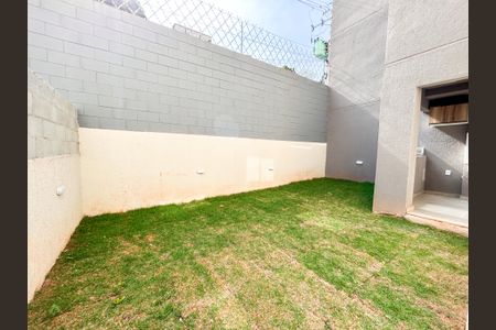 Apartamento para alugar com 76m², 2 quartos e sem vagaÁrea privativa