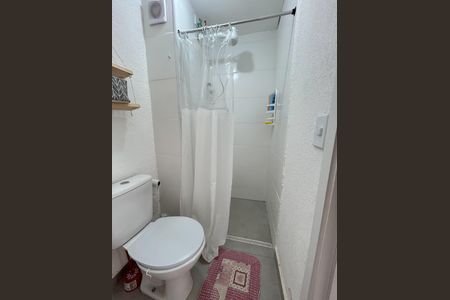 Apartamento para alugar com 76m², 2 quartos e sem vagaBanheiro