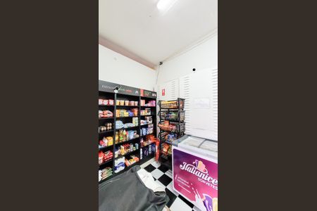 Apartamento à venda com 60m², 2 quartos e 1 vaga Apartamento à venda com 60m², 2 quartos e 1 vagaÁrea Comum - Mercadinho