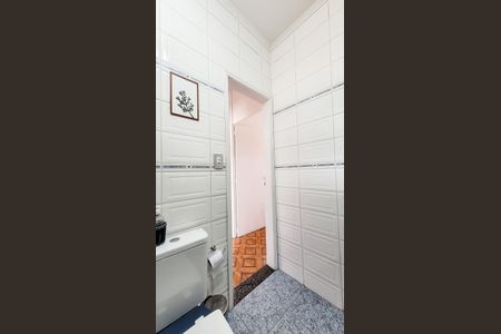 Apartamento à venda com 60m², 2 quartos e 1 vaga Apartamento à venda com 60m², 2 quartos e 1 vagaBanheiro Social