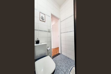 Apartamento à venda com 60m², 2 quartos e 1 vaga Apartamento à venda com 60m², 2 quartos e 1 vagaBanheiro Social