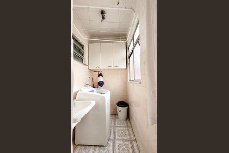 Apartamento à venda com 60m², 2 quartos e 1 vaga Apartamento à venda com 60m², 2 quartos e 1 vagaÁrea de Serviço