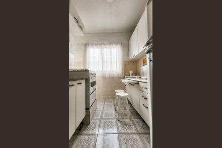 Apartamento à venda com 60m², 2 quartos e 1 vaga Apartamento à venda com 60m², 2 quartos e 1 vagaCozinha