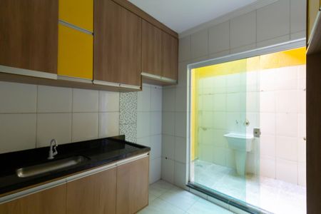 Casa de condomínio à venda com 60m², 2 quartos e 1 vagaCozinha