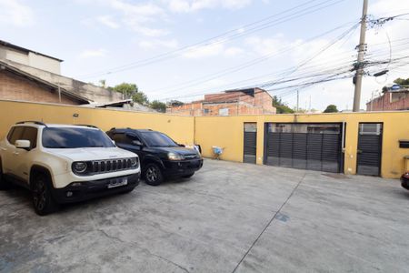 Casa de condomínio à venda com 60m², 2 quartos e 1 vagaÁrea comum