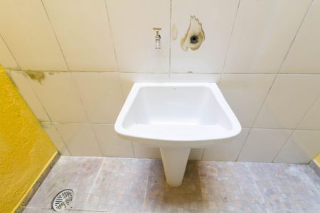 Casa de condomínio à venda com 60m², 2 quartos e 1 vagaÁrea de Serviço