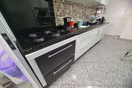 Apartamento à venda com 132m², 3 quartos e 2 vagasCozinha