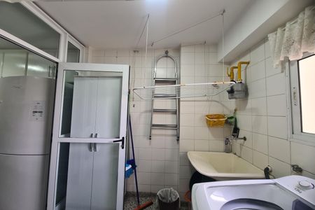Apartamento à venda com 132m², 3 quartos e 2 vagasÁrea de Serviço