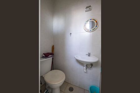 Apartamento à venda com 170m², 3 quartos e 1 vagaÁrea de Serviço - Banheiro