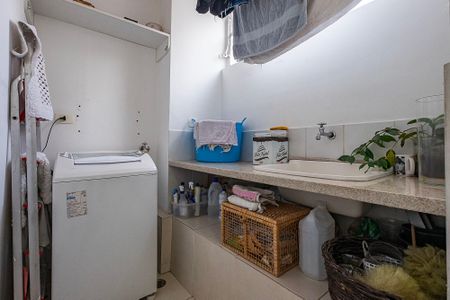 Apartamento à venda com 170m², 3 quartos e 1 vagaÁrea de Serviço