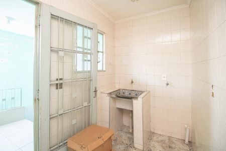 Casa à venda com 200m², 4 quartos e 1 vaga Casa à venda com 200m², 4 quartos e 1 vagaCasa 1- Área de serviço