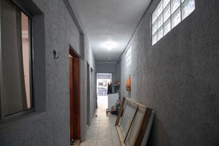 Casa à venda com 200m², 4 quartos e 1 vaga Casa à venda com 200m², 4 quartos e 1 vagaCasa 1 - corredor