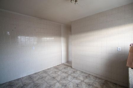 Casa à venda com 200m², 4 quartos e 1 vaga Casa à venda com 200m², 4 quartos e 1 vagaCasa 1 - Sala/Cozinha