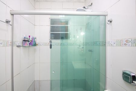 Casa à venda com 200m², 4 quartos e 1 vaga Casa à venda com 200m², 4 quartos e 1 vagaCasa 2 - Banheiro social