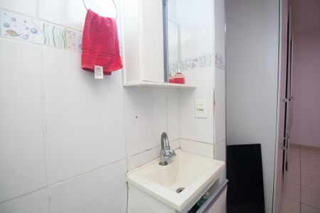 Casa à venda com 200m², 4 quartos e 1 vaga Casa à venda com 200m², 4 quartos e 1 vagaCasa 2 - Banheiro do Quarto