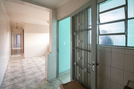 Casa à venda com 200m², 4 quartos e 1 vaga Casa à venda com 200m², 4 quartos e 1 vagaCasa 1- Área de serviço