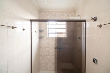 Casa à venda com 200m², 4 quartos e 1 vaga Casa à venda com 200m², 4 quartos e 1 vagaCasa 1 - Banheiro