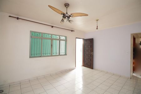 Casa à venda com 200m², 4 quartos e 1 vaga Casa à venda com 200m², 4 quartos e 1 vagaCasa 2 - corredor