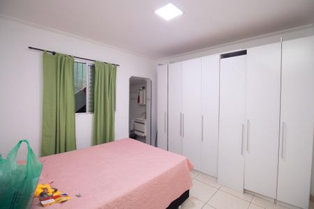 Casa à venda com 200m², 4 quartos e 1 vaga Casa à venda com 200m², 4 quartos e 1 vagaCasa 2 - Quarto