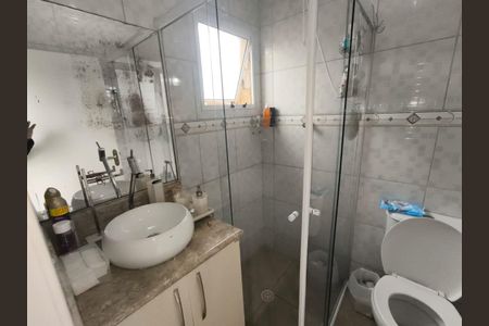Casa à venda com 190m², 3 quartos e 2 vagasBanheiro