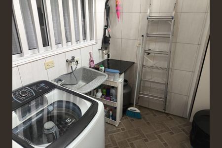 Casa à venda com 190m², 3 quartos e 2 vagasLavanderia