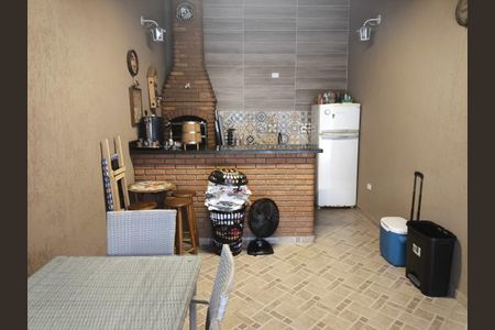 Casa à venda com 190m², 3 quartos e 2 vagasChurrasqueira