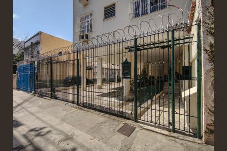 Apartamento à venda com 48m², 1 quarto e sem vagaFachada e portaria