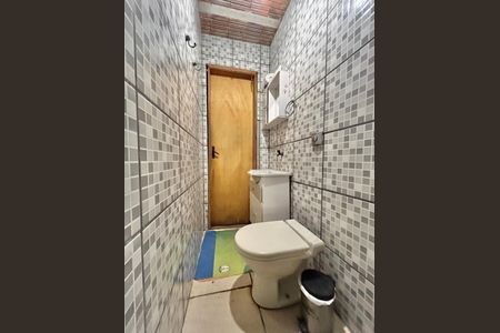 Casa à venda com 90m², 4 quartos e 3 vagas Casa à venda com 90m², 4 quartos e 3 vagasBanheiro 2