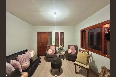 Sala de casa à venda com 4 quartos, 90m² em Feitoria, São Leopoldo