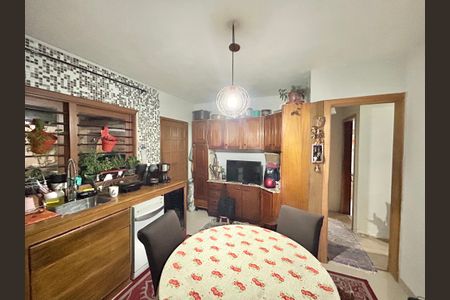 Casa à venda com 90m², 4 quartos e 3 vagas Casa à venda com 90m², 4 quartos e 3 vagasCozinha