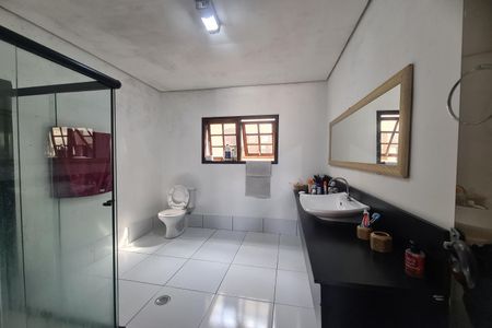 Casa para alugar com 400m², 2 quartos e 4 vagas Casa para alugar com 400m², 2 quartos e 4 vagasBanheiro da Suíte 1