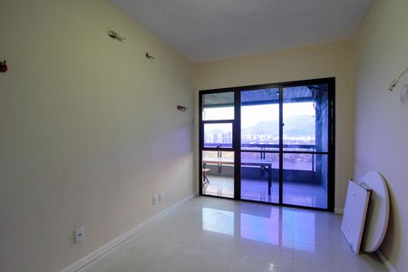 Quarto de apartamento à venda com 1 quarto, 72m² em Barra da Tijuca, Rio de Janeiro