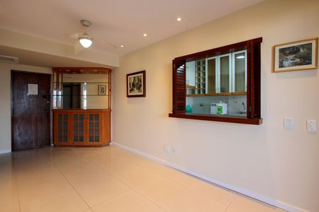 Sala de apartamento à venda com 1 quarto, 72m² em Barra da Tijuca, Rio de Janeiro