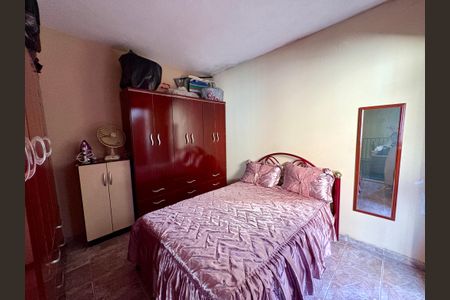 Casa à venda com 110m², 2 quartos e 2 vagas Casa à venda com 110m², 2 quartos e 2 vagasQuarto 1