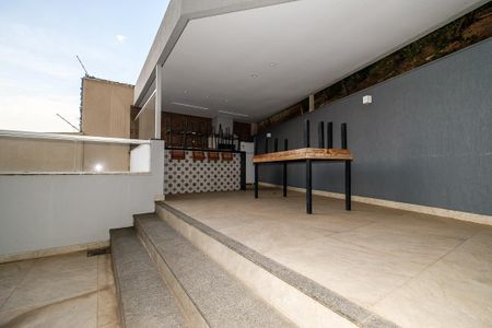 Apartamento à venda com 220m², 2 quartos e 2 vagas Apartamento à venda com 220m², 2 quartos e 2 vagasÁrea comum