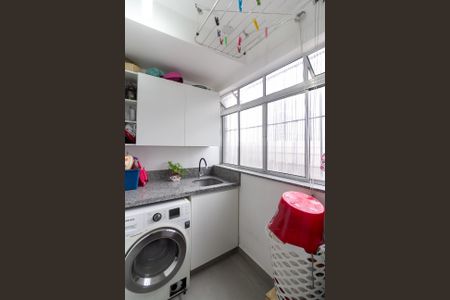 Apartamento à venda com 69m², 2 quartos e 1 vagaÁrea de Serviço