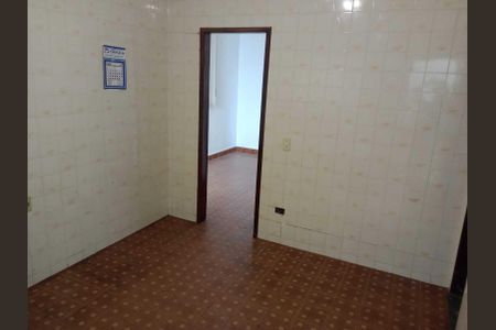 Casa para alugar com 85m², 3 quartos e 6 vagas