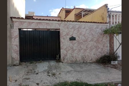 Casa para alugar com 85m², 3 quartos e 6 vagas