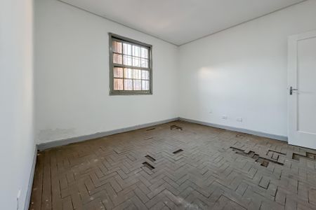 Casa à venda com 200m², 3 quartos e 2 vagas Casa à venda com 200m², 3 quartos e 2 vagasQuarto 2