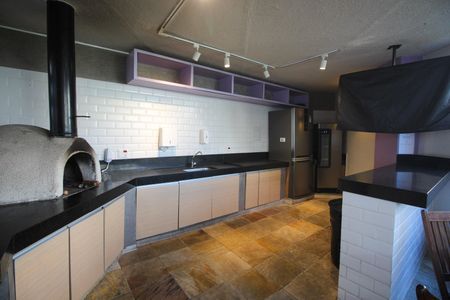 Apartamento à venda com 79m², 2 quartos e 2 vagasÁrea comum - Churrasqueira