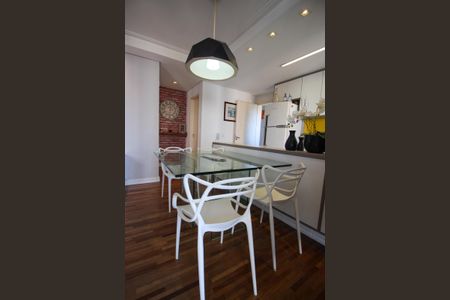 Apartamento à venda com 79m², 2 quartos e 2 vagasSala