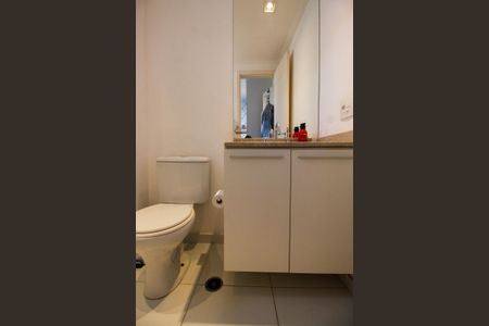 Apartamento à venda com 79m², 2 quartos e 2 vagasBanheiro da Suíte 2