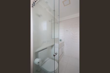 Apartamento à venda com 92m², 3 quartos e 2 vagas Apartamento à venda com 92m², 3 quartos e 2 vagasBanheiro social