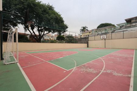 Apartamento à venda com 92m², 3 quartos e 2 vagas Apartamento à venda com 92m², 3 quartos e 2 vagasÁrea comum - Quadra esportiva