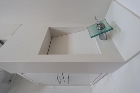 Apartamento à venda com 92m², 3 quartos e 2 vagas Apartamento à venda com 92m², 3 quartos e 2 vagasBanheiro social