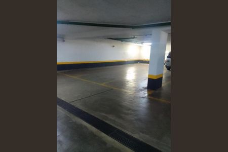 Apartamento à venda com 160m², 3 quartos e 3 vagas Apartamento à venda com 160m², 3 quartos e 3 vagasGaragem