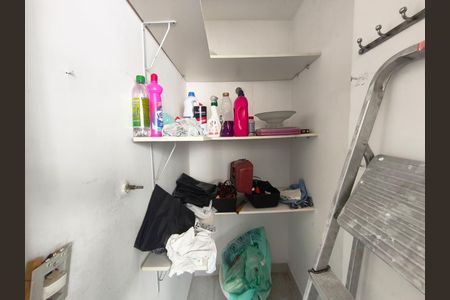 Apartamento à venda com 85m², 3 quartos e 1 vaga Apartamento à venda com 85m², 3 quartos e 1 vagaDespensa